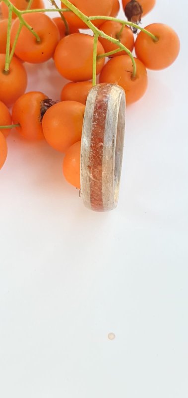 Silvered Pippy Maple ring with coral